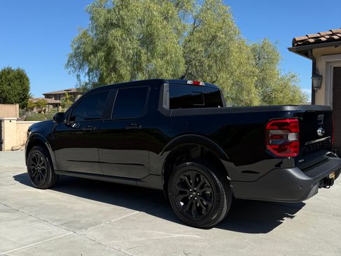 Used 2024 Ford Maverick Lariat w/ Black Appearance Package image 9