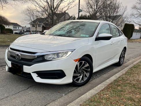 Used 2017 Honda Civic EX image 1