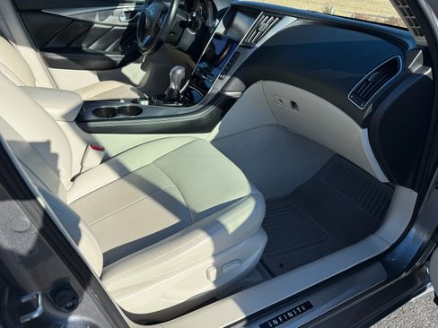 Used 2015 INFINITI Q50 2.0t w/ Moonroof Package image 19