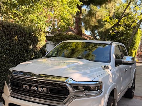 Used 2022 RAM 1500 Limited image 12