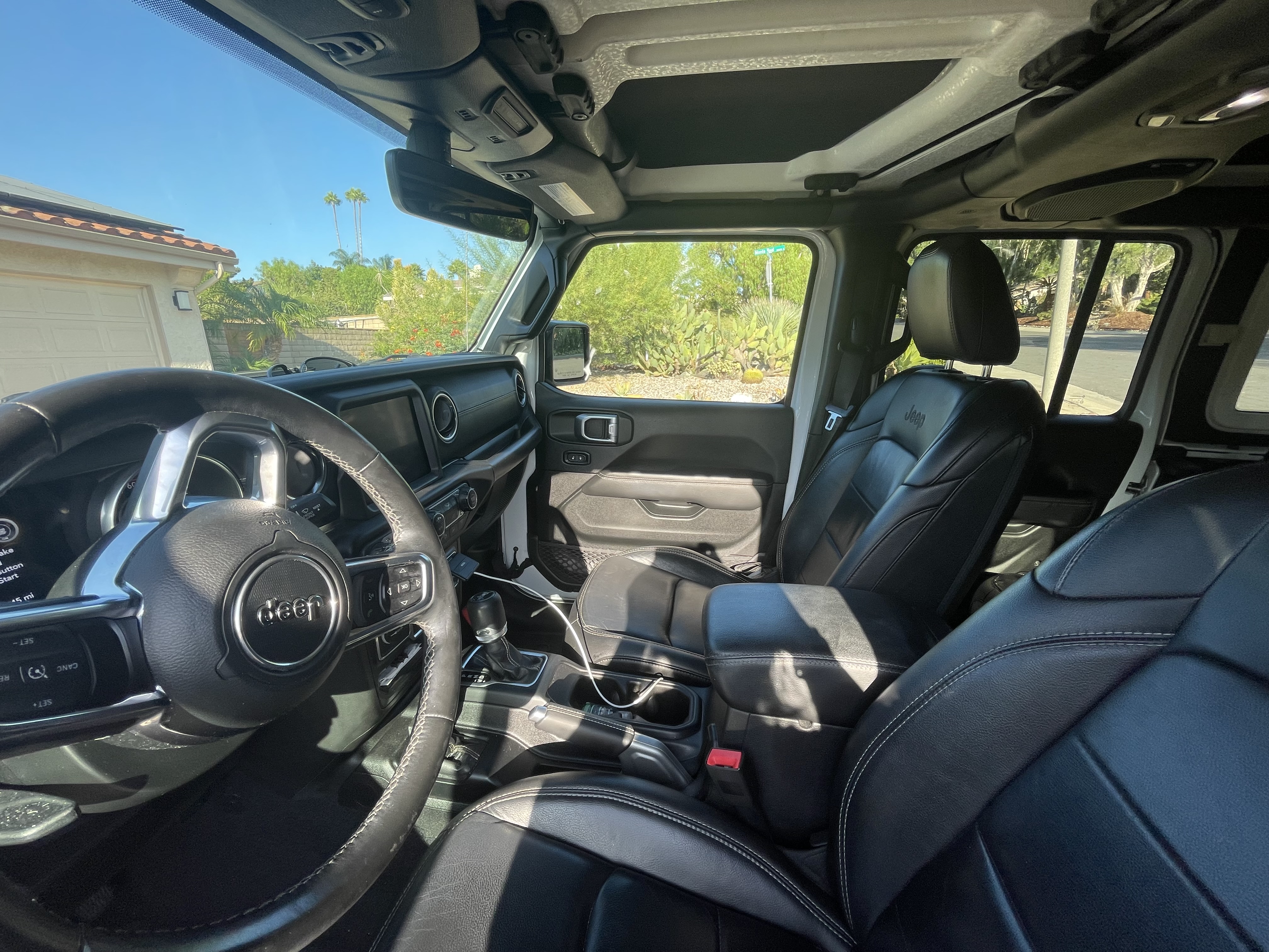 Used 2018 Jeep Wrangler Unlimited Sahara w/ Quick Order Package 24M Moab AWD/4WD image 11
