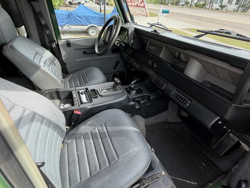 Used 1997 Land Rover Defender 90 AWD/4WD image 9