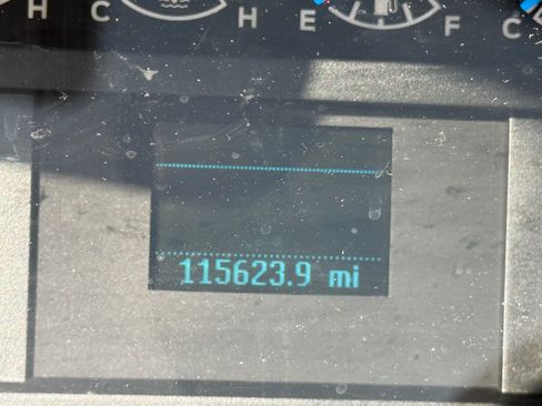 Used 2016 Ford F150 XLT image 25