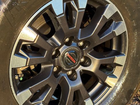 Used 2020 Nissan Titan PRO-4X w/ Pro-4x Utility Package image 10