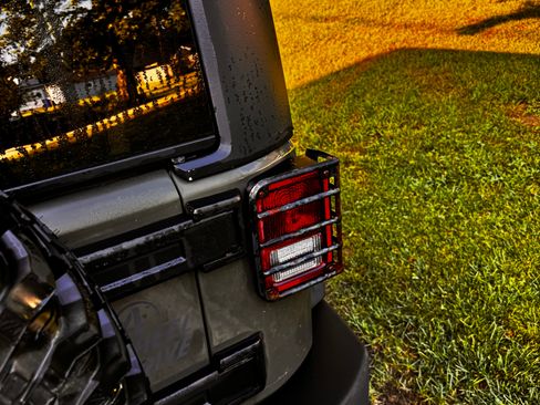 Used 2015 Jeep Wrangler Unlimited Sport image 11