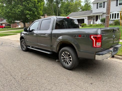 Used 2015 Ford F150 XLT w/ Equipment Group 301A Mid AWD/4WD image 5