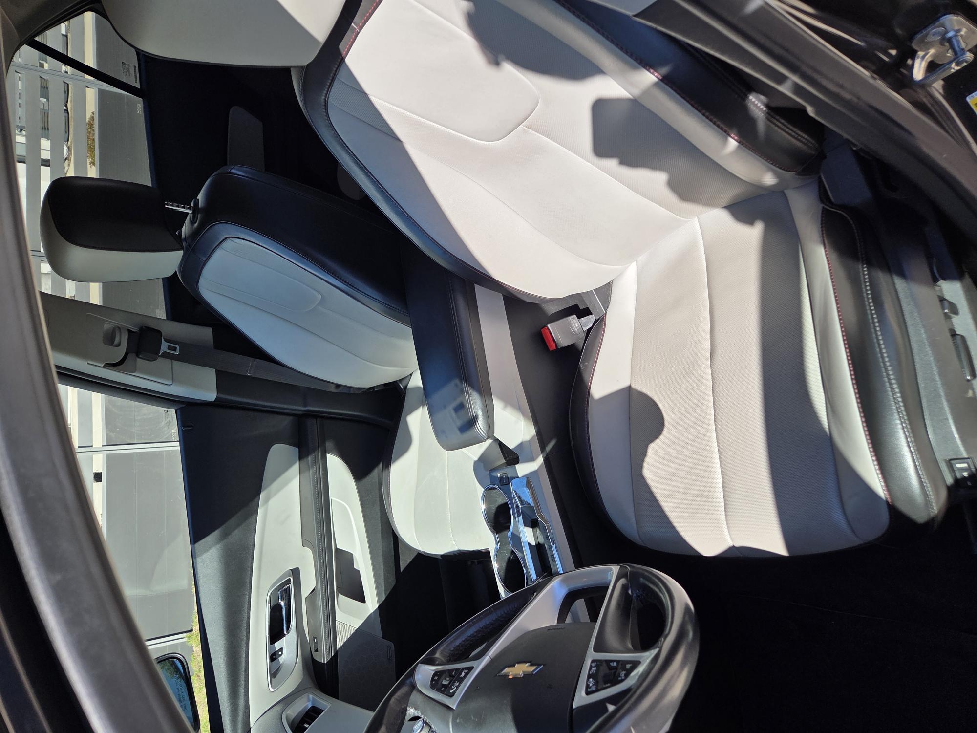 Used 2016 Chevrolet Equinox LTZ w/ Enhanced Convenience Package AWD/4WD image 16