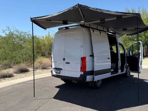 Used 2022 Mercedes-Benz Sprinter 2500 image 8