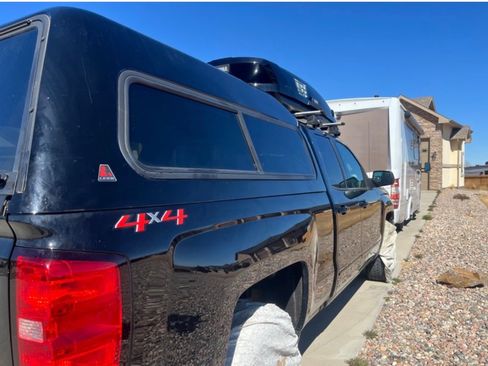 Used 2018 Chevrolet Silverado 1500 LT w/ All Star Edition AWD/4WD image 5