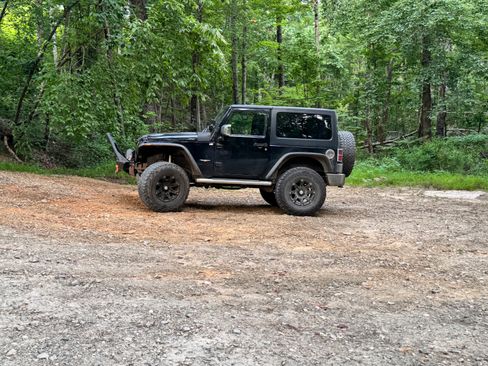 Used 2011 Jeep Wrangler Sahara w/ Mopar Chrome Edition Group AWD/4WD image 11
