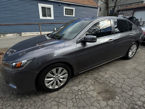 Used 2014 Honda Accord EX image 2