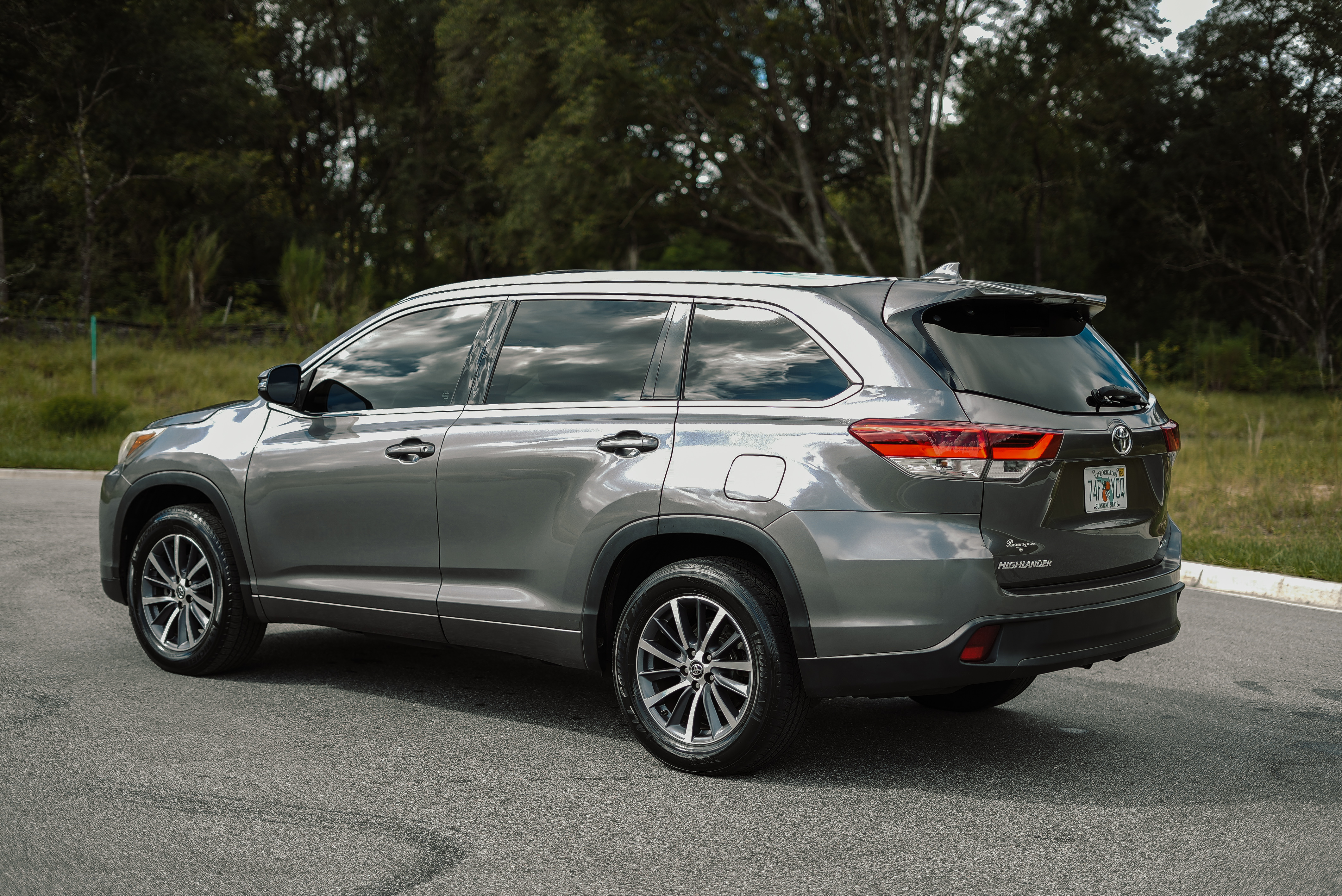 Used 2017 Toyota Highlander XLE FWD image 20