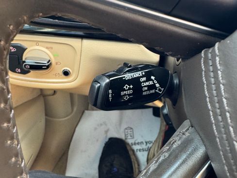 Used 2012 Audi A8 L 4.2 image 6