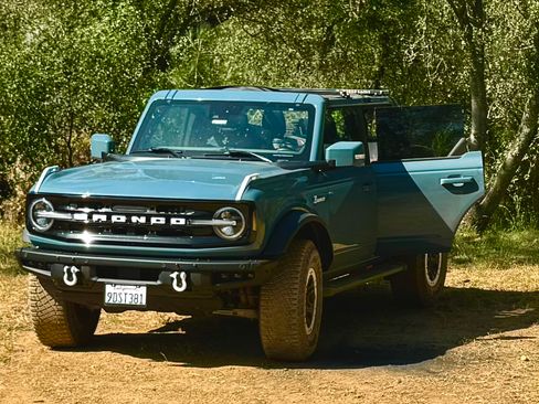 Used 2021 Ford Bronco Outer Banks w/ Sasquatch Package image 2