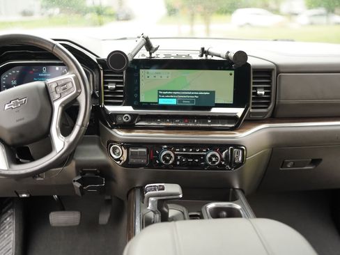 Used 2023 Chevrolet Silverado 1500 RST w/ Redline Edition AWD/4WD image 13