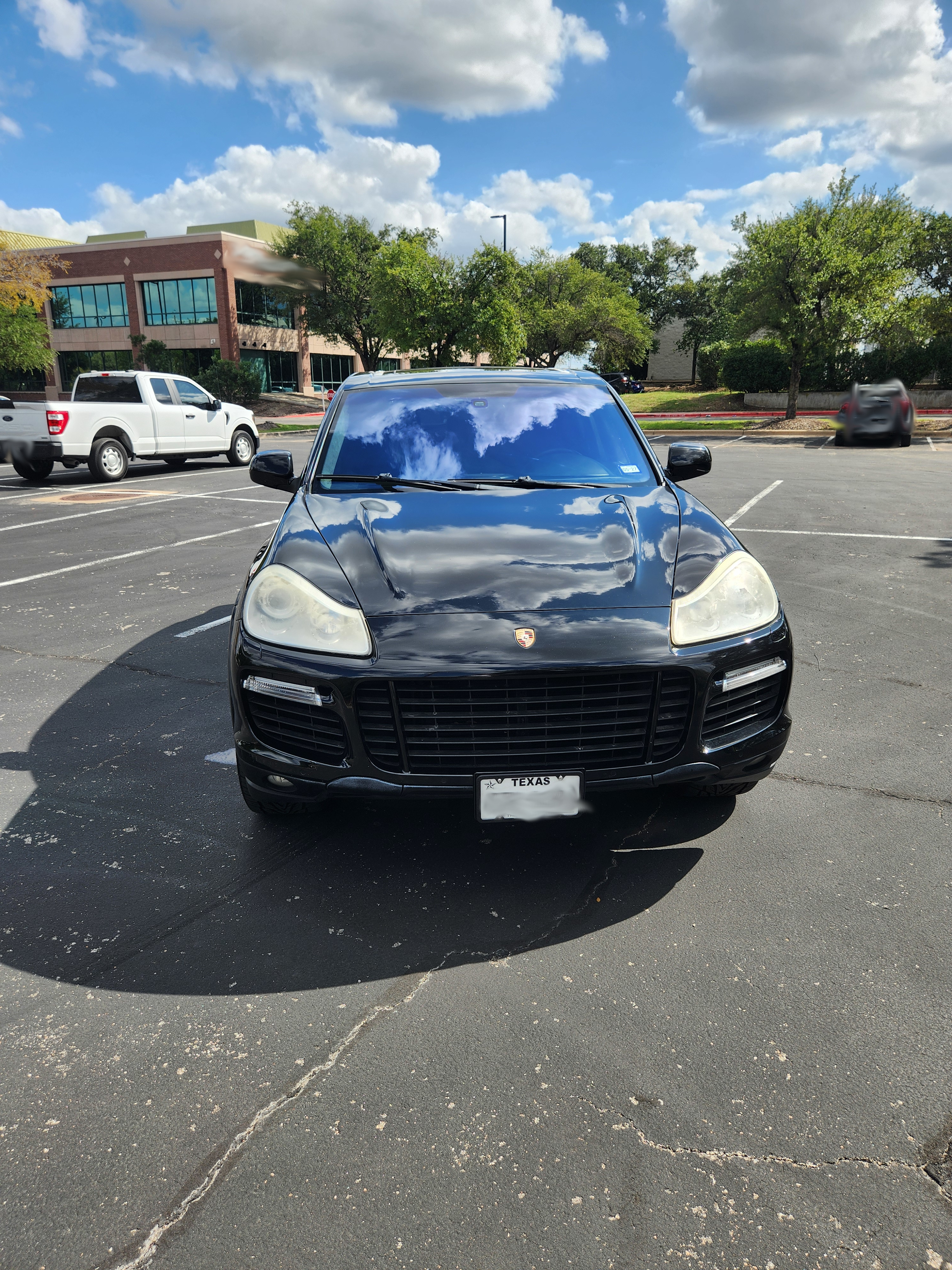 Used 2009 Porsche Cayenne Turbo AWD/4WD image 2
