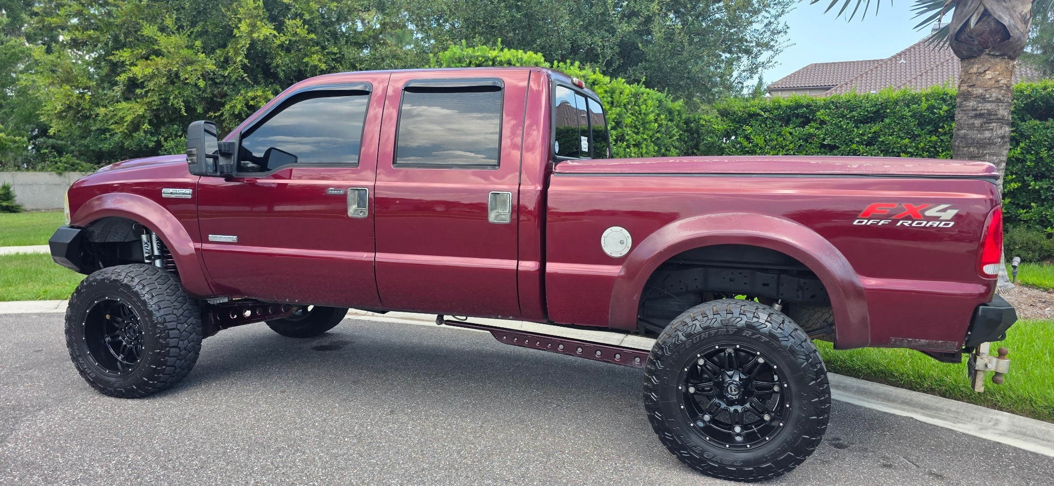 Used 2005 Ford F250 Lariat AWD/4WD image 1