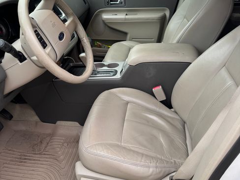 Used 2010 Ford Edge Limited image 11