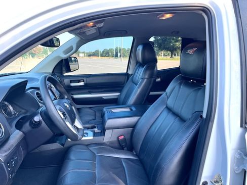 Used 2015 Toyota Tundra SR5 w/ SR5 Upgrade Package RWD image 8