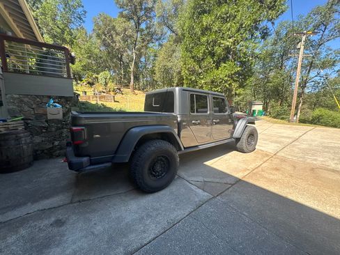 Used 2021 Jeep Gladiator Rubicon AWD/4WD image 6