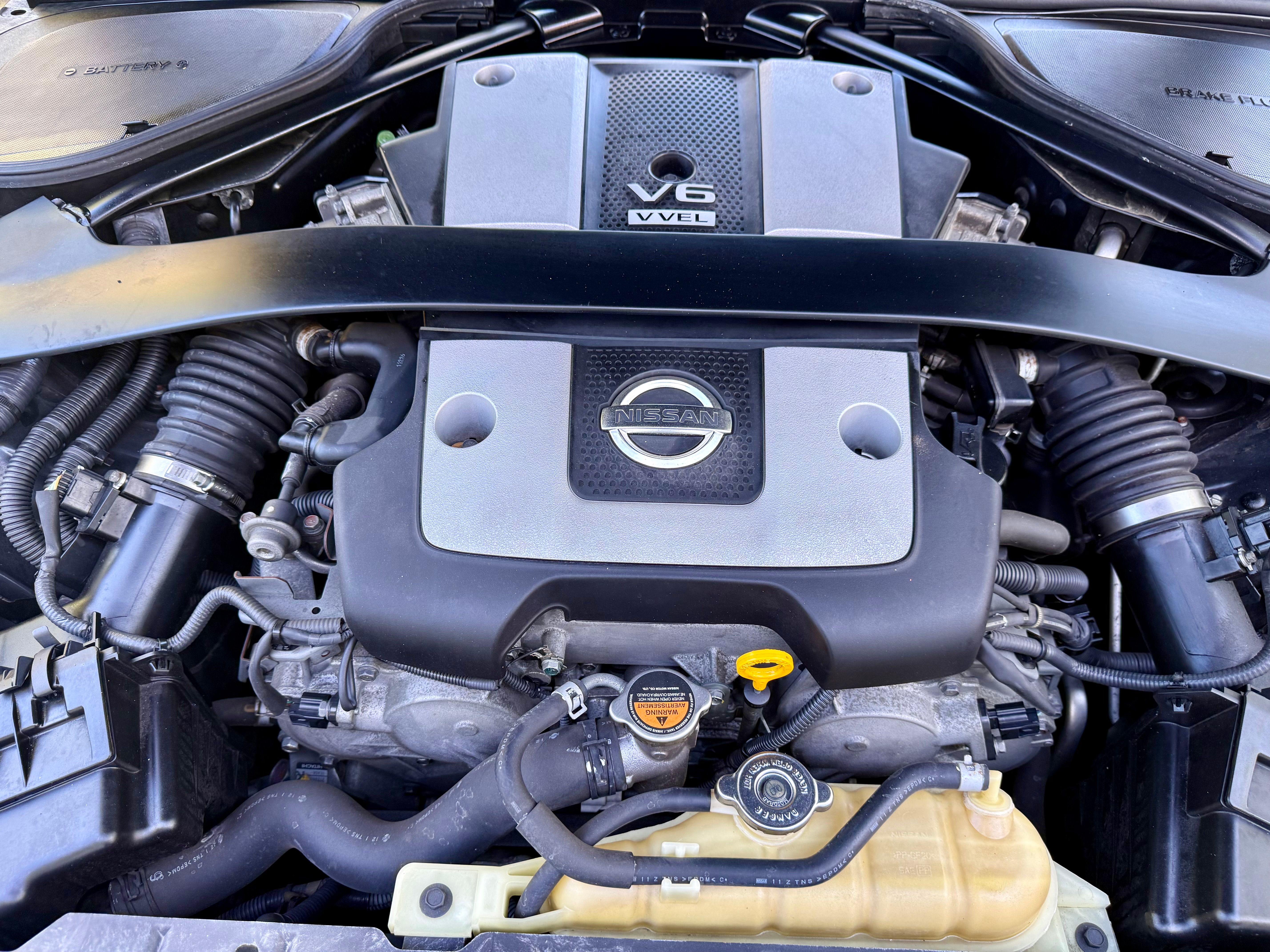 Used 2012 Nissan 370Z Coupe w/ Sport Pkg RWD image 24