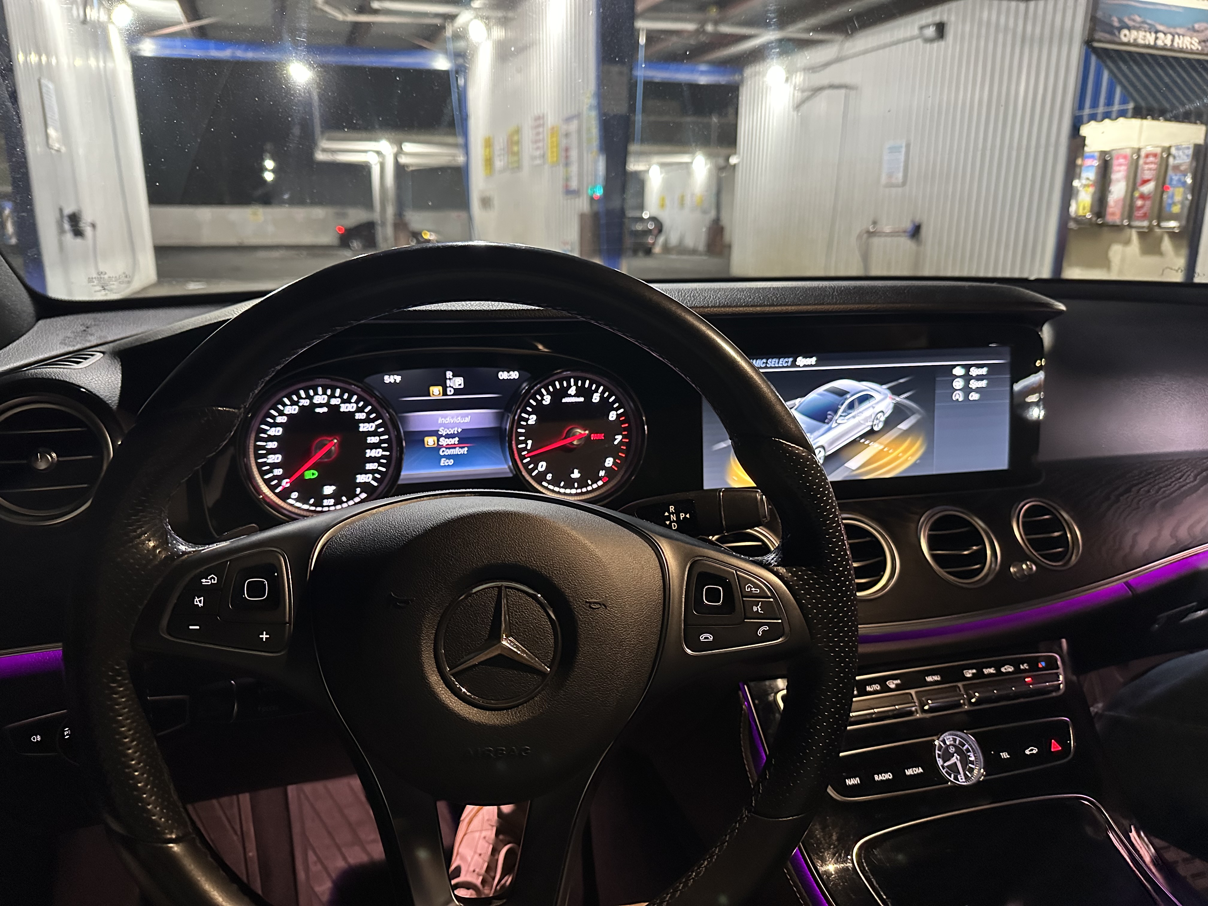 Used 2017 Mercedes-Benz E 300 4MATIC image 10