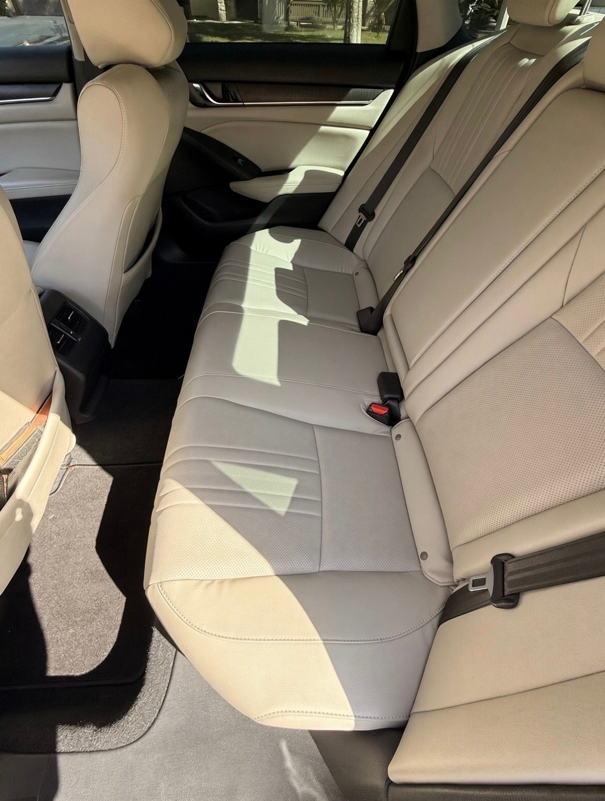 Used 2018 Honda Accord EX-L image 13