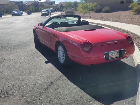 Used 2004 Ford Thunderbird image 9