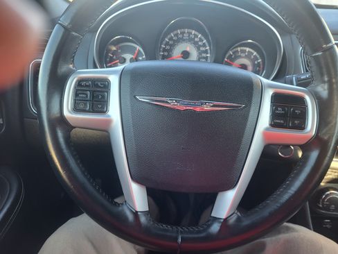 Used 2012 Chrysler 200 Limited image 8