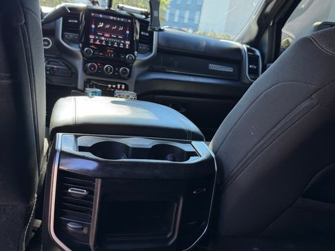 Used 2024 RAM 3500 Big Horn w/ Sport Appearance Package image 27