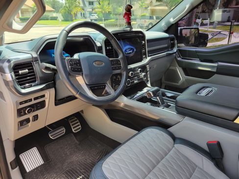 Used 2021 Ford F150 Limited image 9