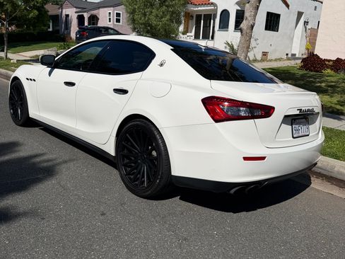 Used 2017 Maserati Ghibli Sedan 4D image 11