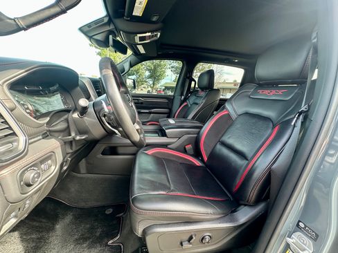 Used 2021 RAM 1500 TRX w/ TRX Lanuch Edition image 15