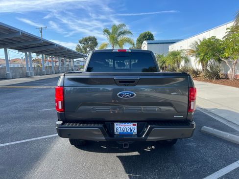 Used 2018 Ford F150 Lariat w/ Equipment Group 502A Luxury AWD/4WD image 9