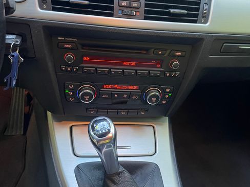Used 2009 BMW 328i xDrive Coupe AWD/4WD image 27
