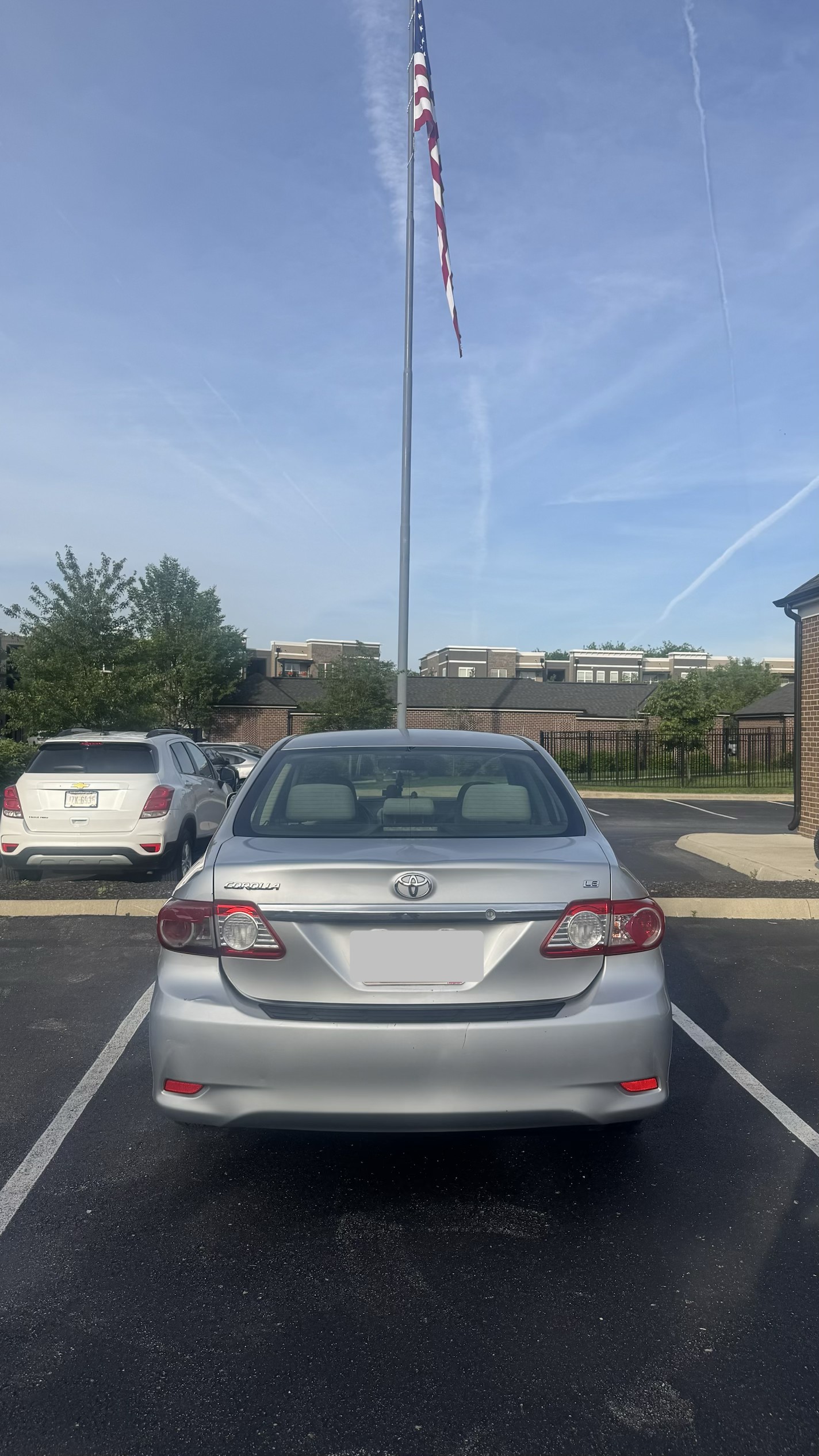 Used 2011 Toyota Corolla LE FWD image 2