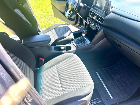 Used 2020 Hyundai Kona SEL Plus FWD image 13
