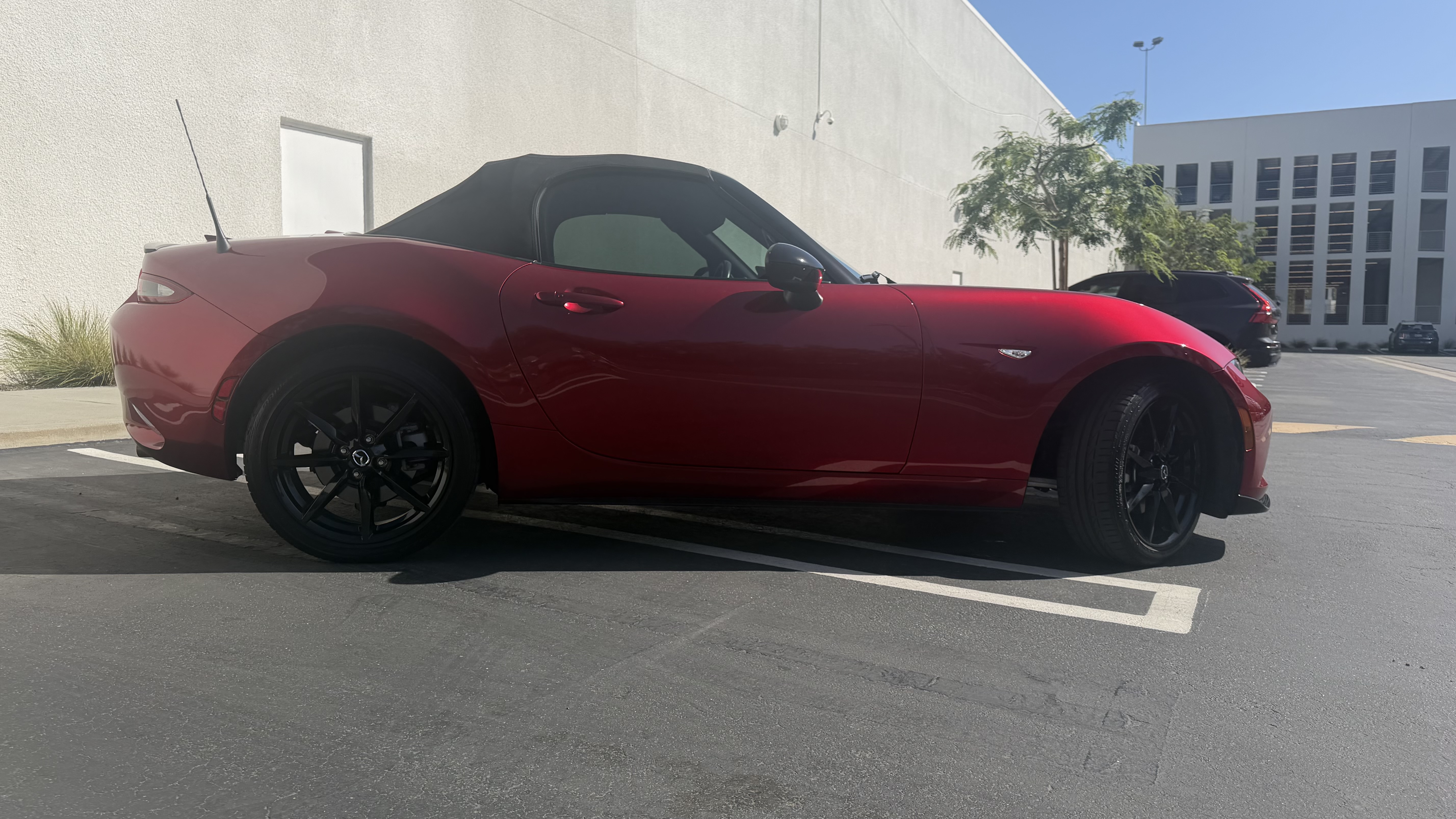 Used 2023 MAZDA MX-5 Miata Club RWD image 12