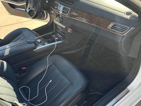Used 2015 Mercedes-Benz E 400 Sedan image 16