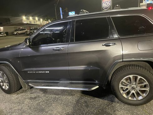 Used 2014 Jeep Grand Cherokee Limited AWD/4WD image 2