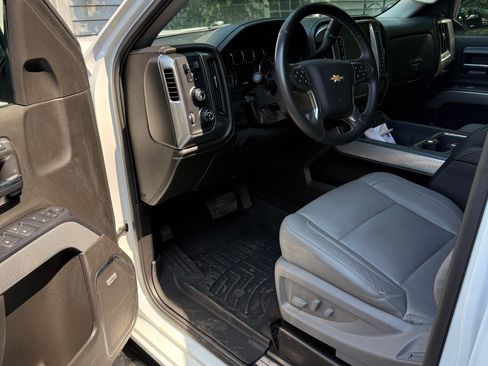 Used 2014 Chevrolet Silverado 1500 LTZ Z71 w/ LTZ Plus Package AWD/4WD image 28