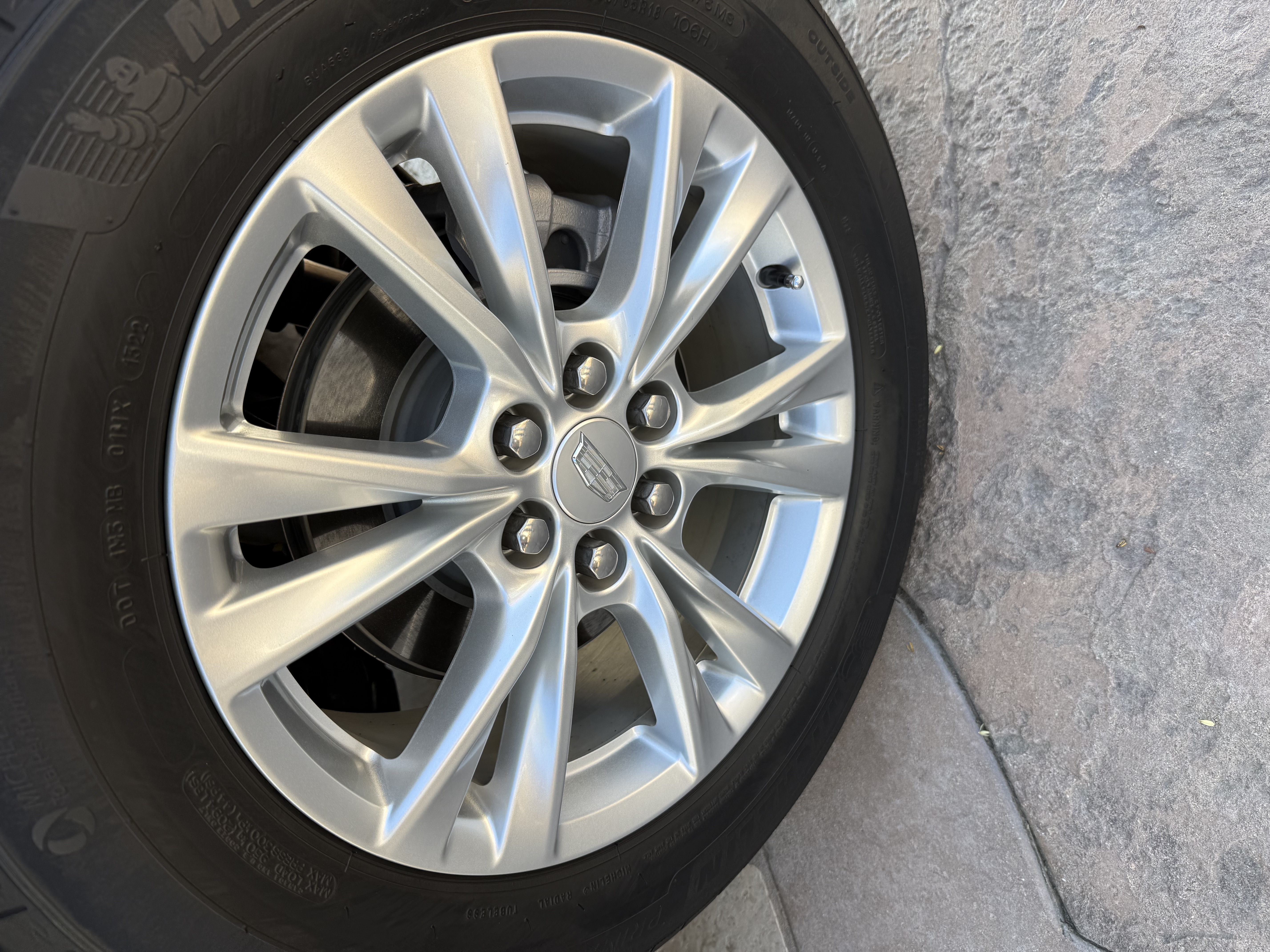 Used 2022 Cadillac XT5 Luxury FWD image 17