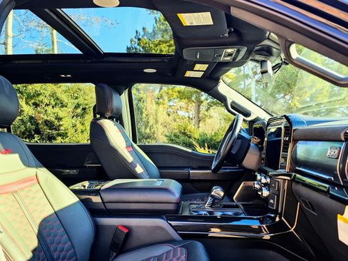 Used 2022 Ford F150 Lariat w/ Equipment Group 502A High image 26