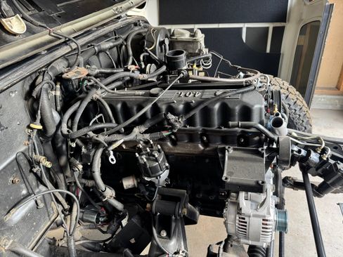 Used 1994 Jeep Wrangler SE image 10