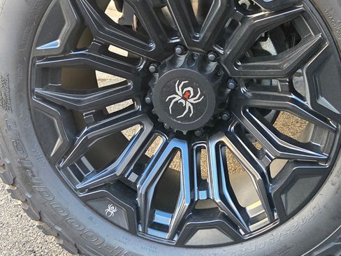 Used 2025 Chevrolet Silverado 2500 LT w/ Trail Boss Package image 8