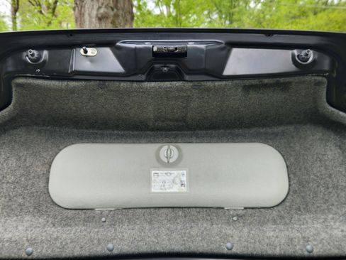 Used 1994 BMW 325i Convertible image 15