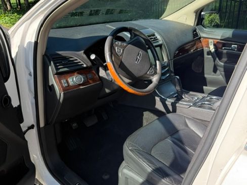 Used 2015 Lincoln MKX AWD w/ Equipment Group 102A image 2