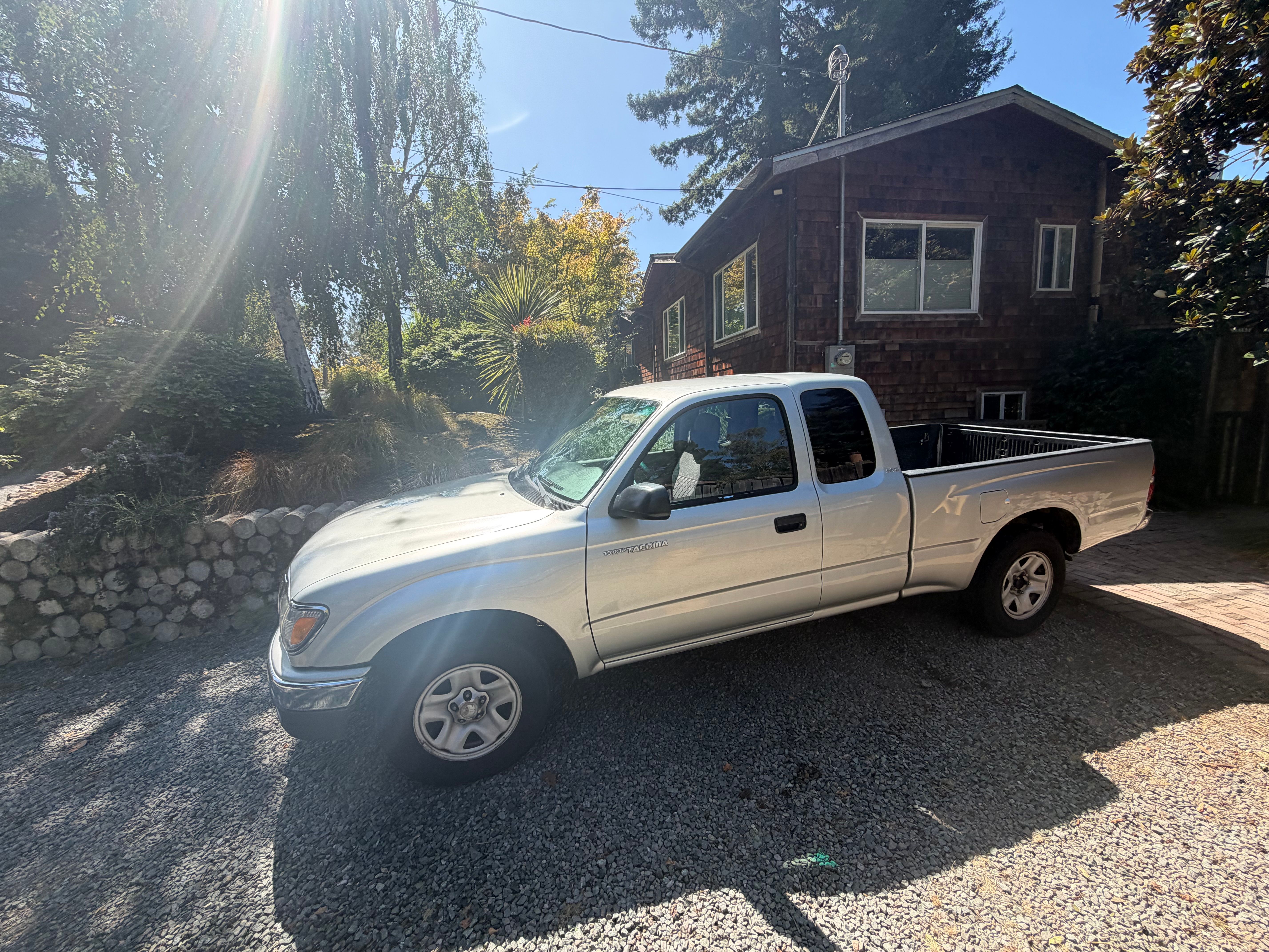 Used 2001 Toyota Tacoma 2WD Xtracab w/ SR5 Pkg w/ Chrome Pkg image 14