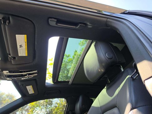 Used 2019 Porsche Cayenne AWD/4WD image 9