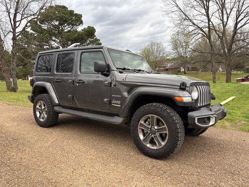 Used 2022 Jeep Wrangler Unlimited Sahara w/ LED Lighting Group image 2